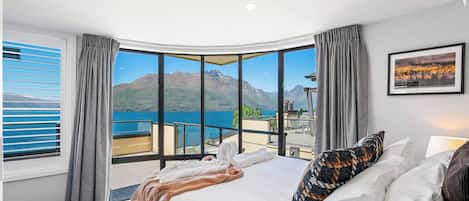 Apartment | 2 bedrooms, iron/ironing board, free WiFi