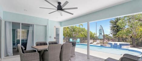 Outdoor pool, a heated pool
