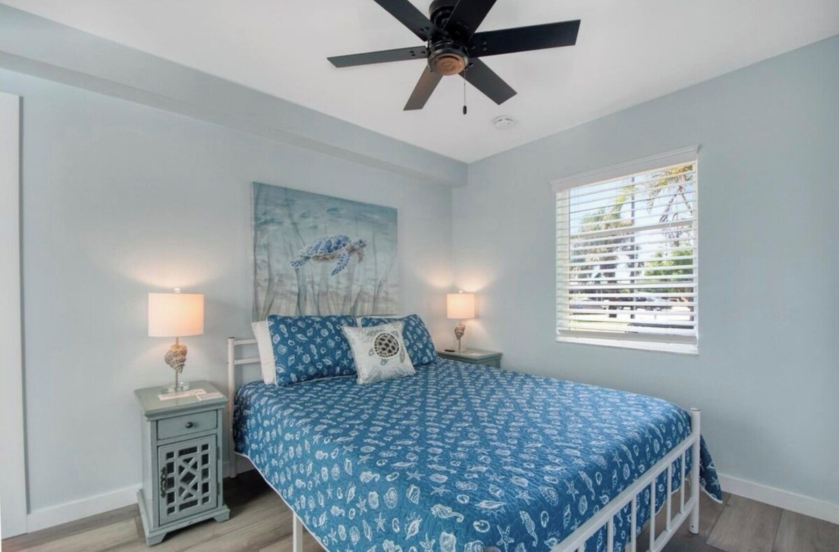 Photo 18 of Waterfront Paradise with Private Dock & Pool - Naples/Marco Island Summer/Snow