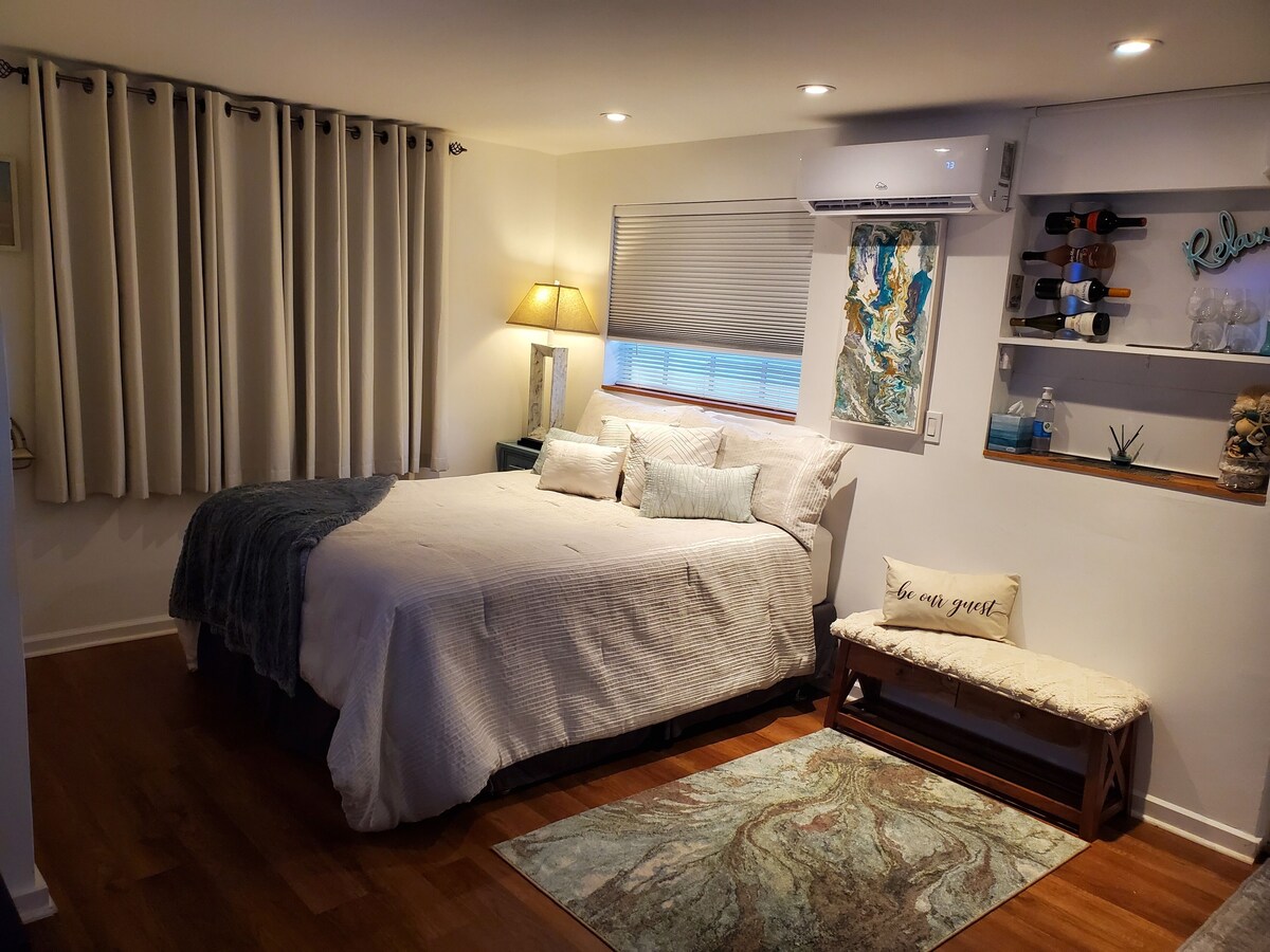 New Cozy Studio, 5 minutes To Las Olas!!