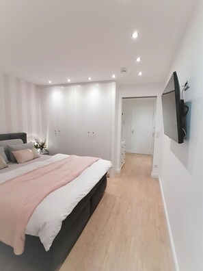 Imagen sin descripción, 4 de 18, botón