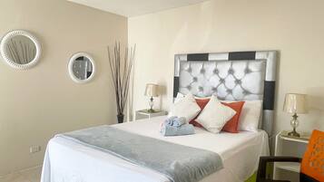 1 bedroom, iron/ironing board, travel cot, free WiFi