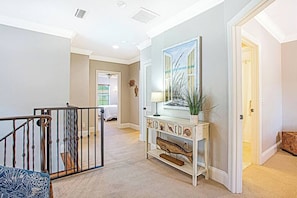 5 camere, una scrivania, ferro/asse da stiro, Wi-Fi