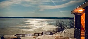 Luxurious 4 Bedroom Lakefront Paradise