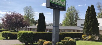 Deep Well Motel