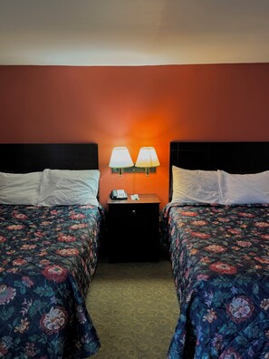 Deluxe Double Room, 2 Double Beds | In-room safe, individually decorated, individually furnished, desk - Deep Well Motel (Owego)