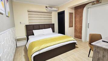 1 bedroom, desk, iron/ironing board, free WiFi