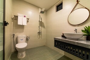 Dusche, Regendusche, kostenlose Toilettenartikel, Haartrockner