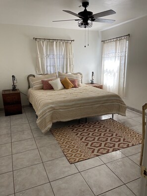 3 bedrooms, in-room safe, iron/ironing board, travel cot - Experience Yuma's History at the Crim House perfect for a stay or family venues  (Yuma)