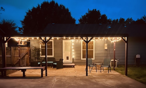 Beautiful Home in the Heart of Springfield! So Perfect!