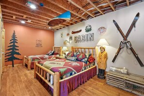 3 bedrooms, desk, iron/ironing board, free WiFi