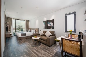 One Bedroom Apartment | Egyptian cotton sheets, premium bedding, down duvets, pillow-top beds - The Dream Suite (Da Nang)
