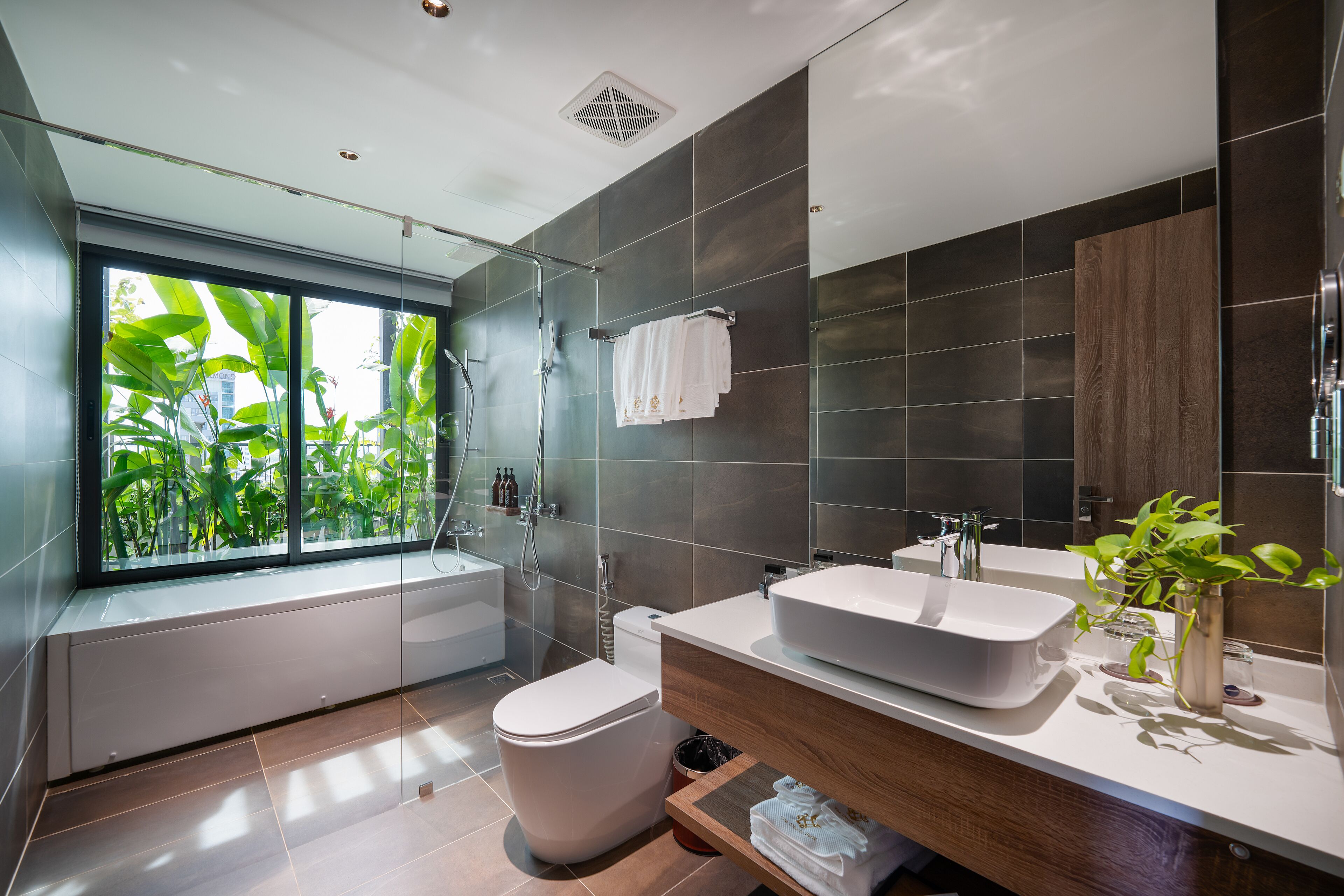 Two Bedroom Suite | Bathroom
