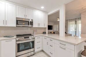 Fridge, microwave, oven, stovetop - Gated First Floor Condo, Heated Community Pool & Spa, Near TPC, Westworld, Dining, Shopping & Hiking (Scottsdale)