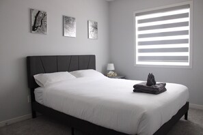 3 slaapkamers, een bureau, een strijkplank/strijkijzer, gratis wifi