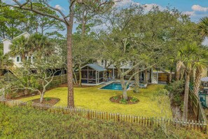 Exterior - 5 Minute Walk to Beach; Private Pool NOW OPEN; Small Dogs May Be Welcome! (Folly Beach)