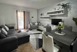 Smart-TV, Videospiele, Bücher