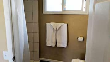 Huone | Kylpyhuone | Ilmaiset hygieniatuotteet, pyyhkeet