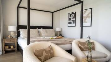 3 bedrooms, iron/ironing board, travel crib, WiFi