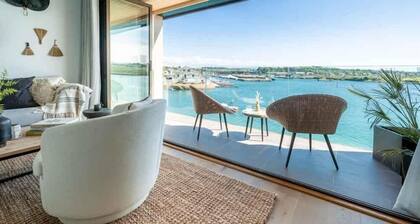 15 Cannery Row sleeps 6 with estuary views