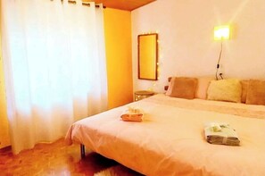 2 Schlafzimmer, Bügeleisen/Bügelbrett, kostenloses WLAN, Bettwäsche