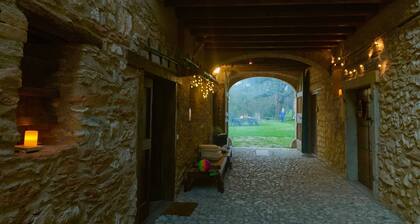 Cervano Gino country apartment with lake view and fireplace
