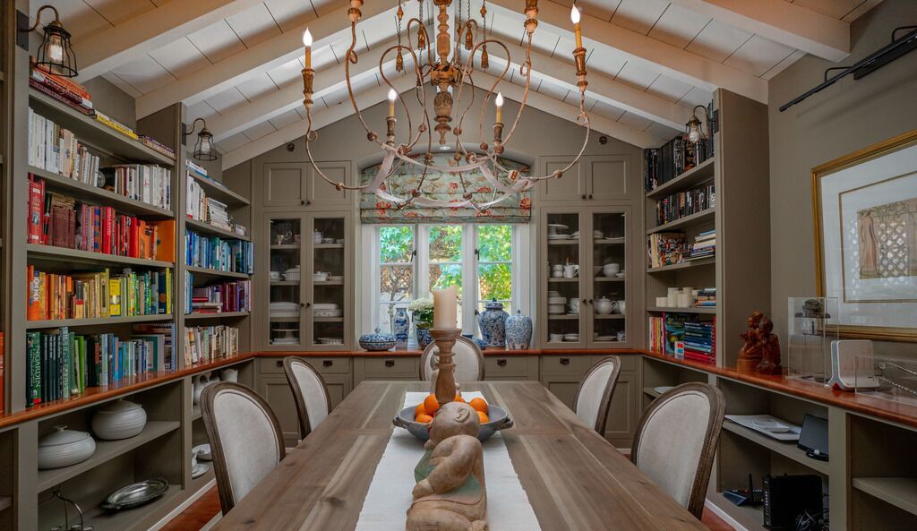 Cloudy Bay Cottage - Carmel House - Luxury, Elegance, Secret Garden