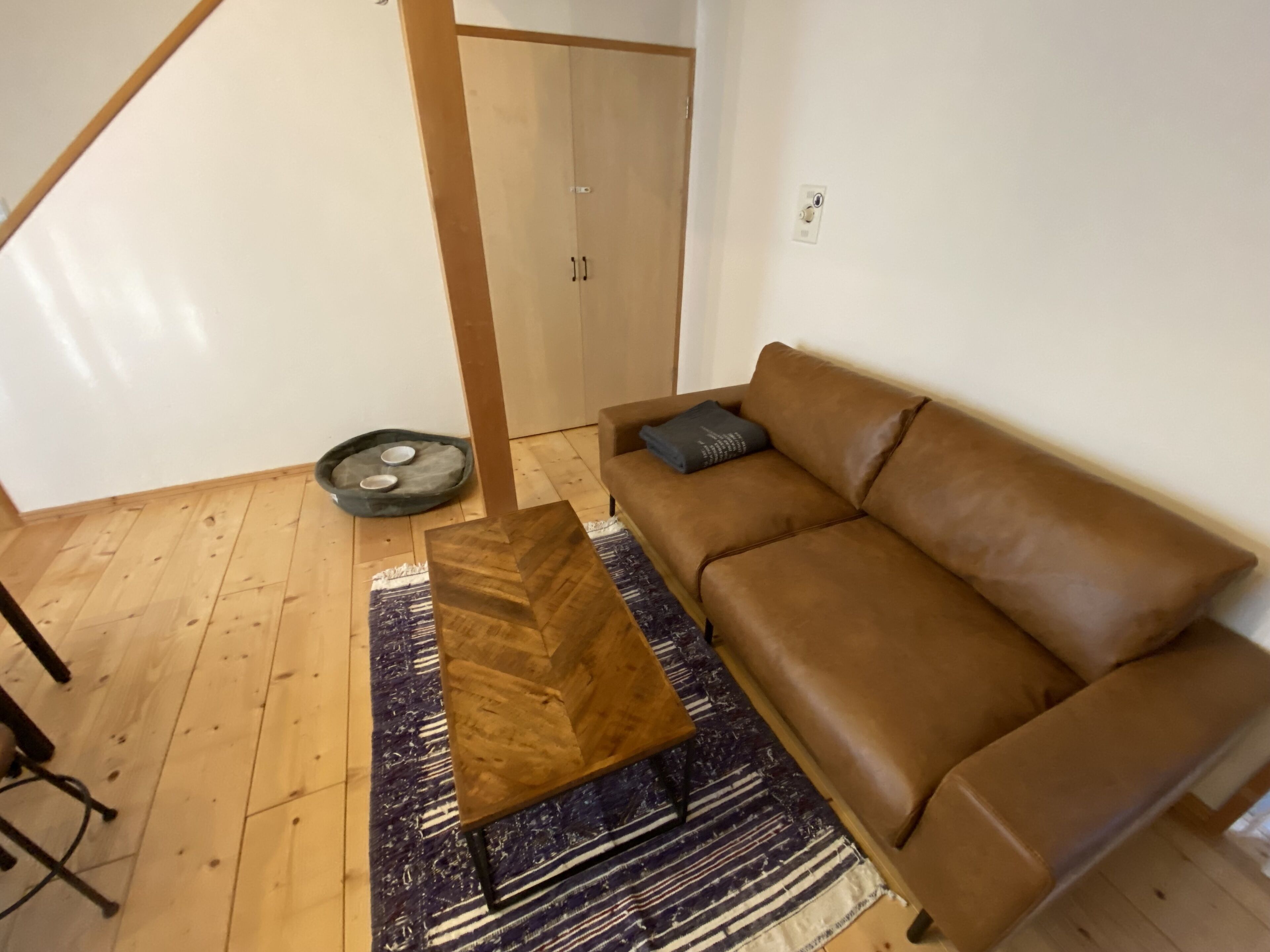 基础客房 | 起居区