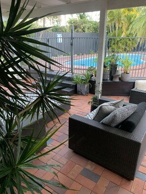 Terrace/patio - Close to beach at Sunrise (Sunrise Beach)