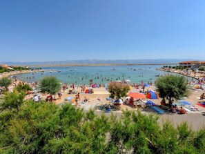 Platja a a prop