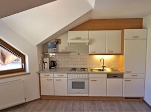 Kühlschrank, Ofen, Geschirrspüler, Toaster