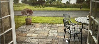 Cottage by Loch Lomond shore with luxury spar