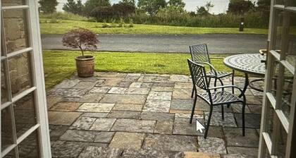 Cottage by Loch Lomond shore with luxury spar