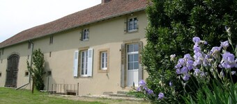 Maison de campagne spacieuse avec Wi-Fi et animaux admis