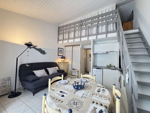 2-room apartment with terrace in the heart of Saint-Martin-de-Ré