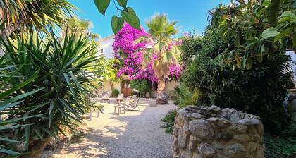 Fully renovated traditional Catalan farmhouse dating over 150 years