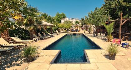 Fully renovated traditional Catalan farmhouse dating over 150 years