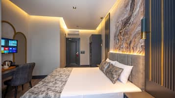 Superior Single Room | Premium bedding, minibar, laptop workspace, iron/ironing board