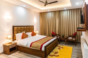 Deluxe Room | Egyptian cotton sheets, premium bedding, desk, bed sheets - The Fortune Resort (Leh)