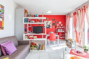 TV