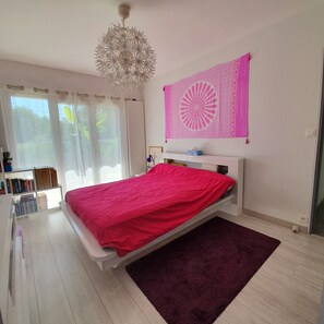 3 makuuhuonetta, Wi-Fi, vuodevaatteet