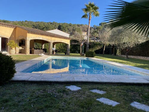 Maria property with large 60 m2 swimming pool