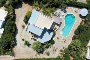 Outdoor pool - Riviera paradise-unique villa with private pool (Καμάρι)
