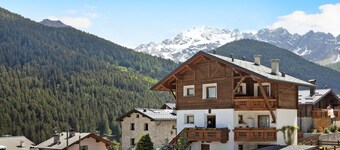 Apartamento 'Baita Bruno 2' con vistas a la montaña, terraza y Wi-Fi