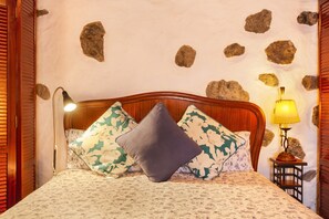 1 bedroom, iron/ironing board, free WiFi, bed sheets - Vacation Home 'Casita Roque Nublo' with Mountain View, Garden & Wi-Fi (Tejeda)