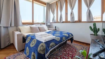 1 bedroom, iron/ironing board, free WiFi, bed sheets