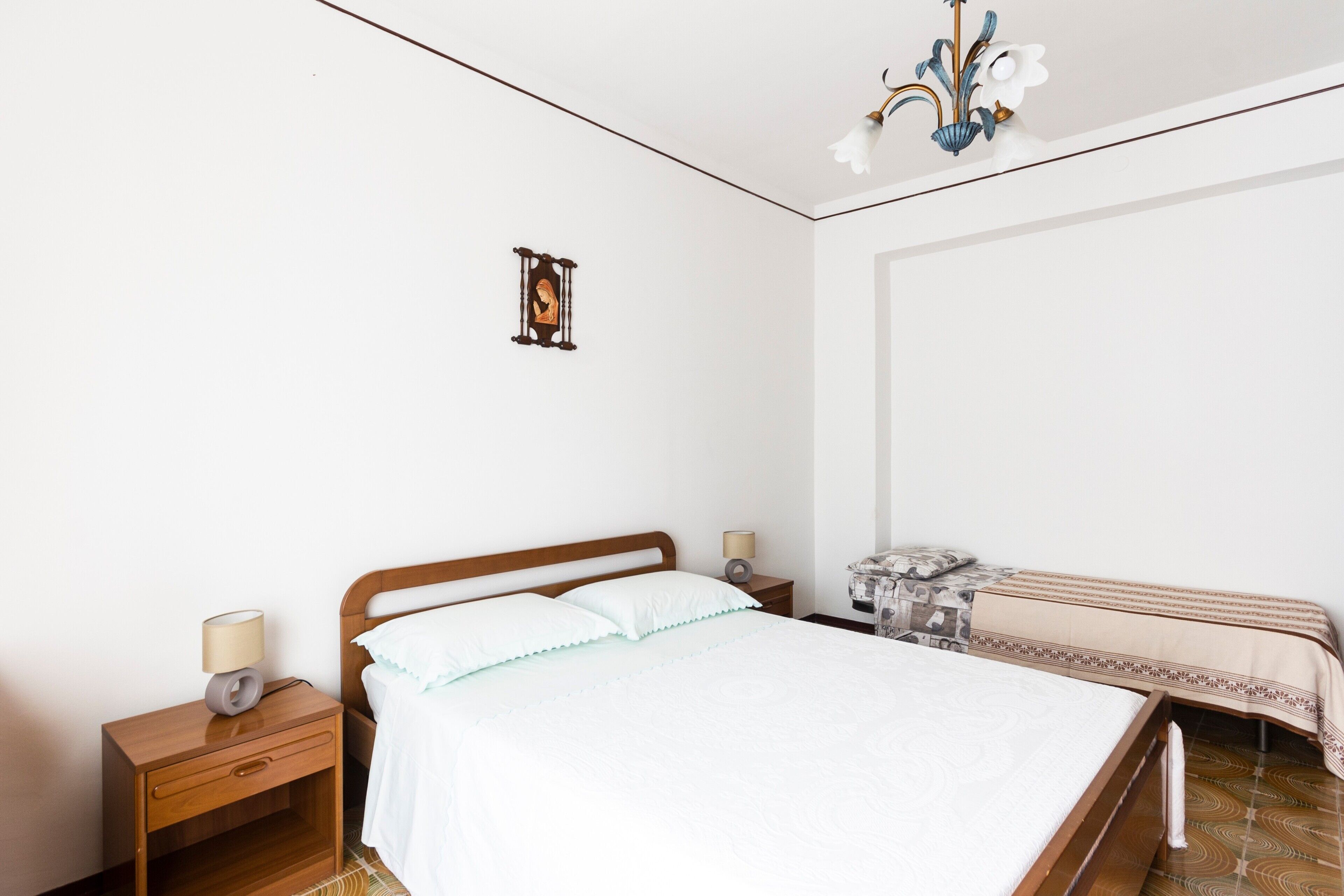 2 camere, ferro/asse da stiro, Wi-Fi gratuito, lenzuola