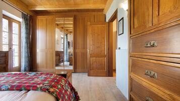 3 bedrooms, free WiFi, bed sheets