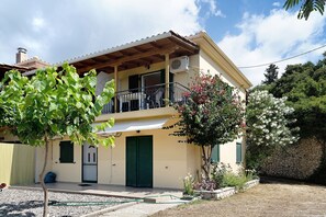 Exterior - Holiday Accommodation "Vardia Studio B" with Sea View, Balcony and Wi-Fi (?e???da)