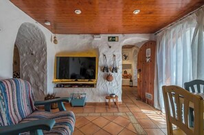 Fernseher, Stereoanlage